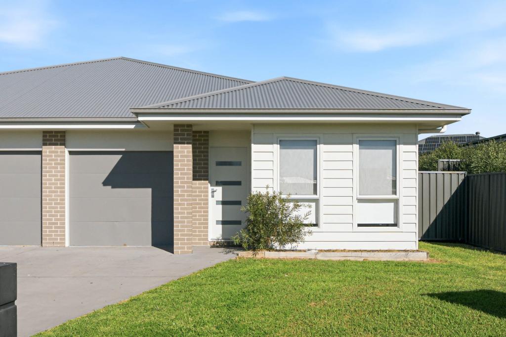 2/6 Donnelly Cres, Goulburn, NSW 2580