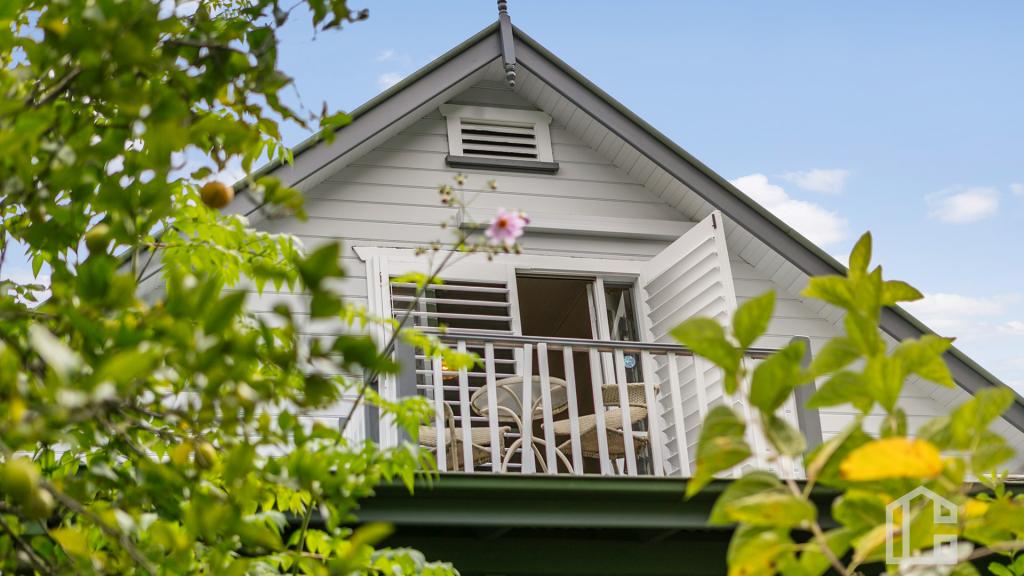 12 Bee Farm Rd, Springwood, NSW 2777
