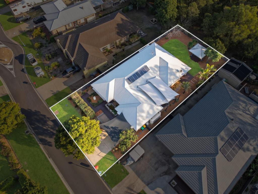 6 Riverstone St, Ningi, QLD 4511