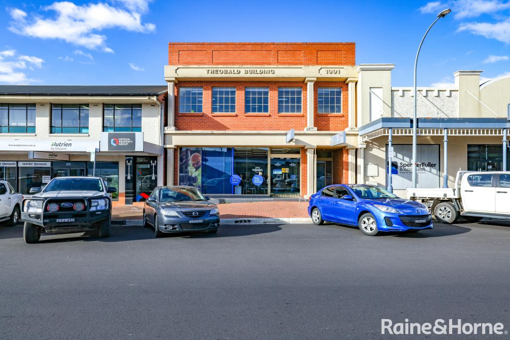 209 Howick St, Bathurst, NSW 2795