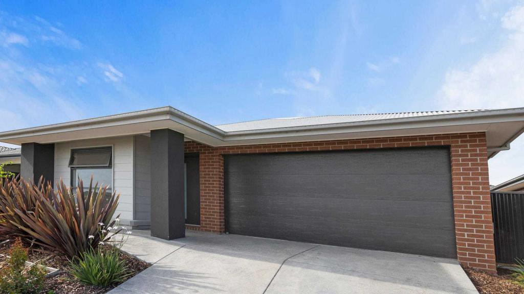 8 Pa Way, Bonshaw, VIC 3352