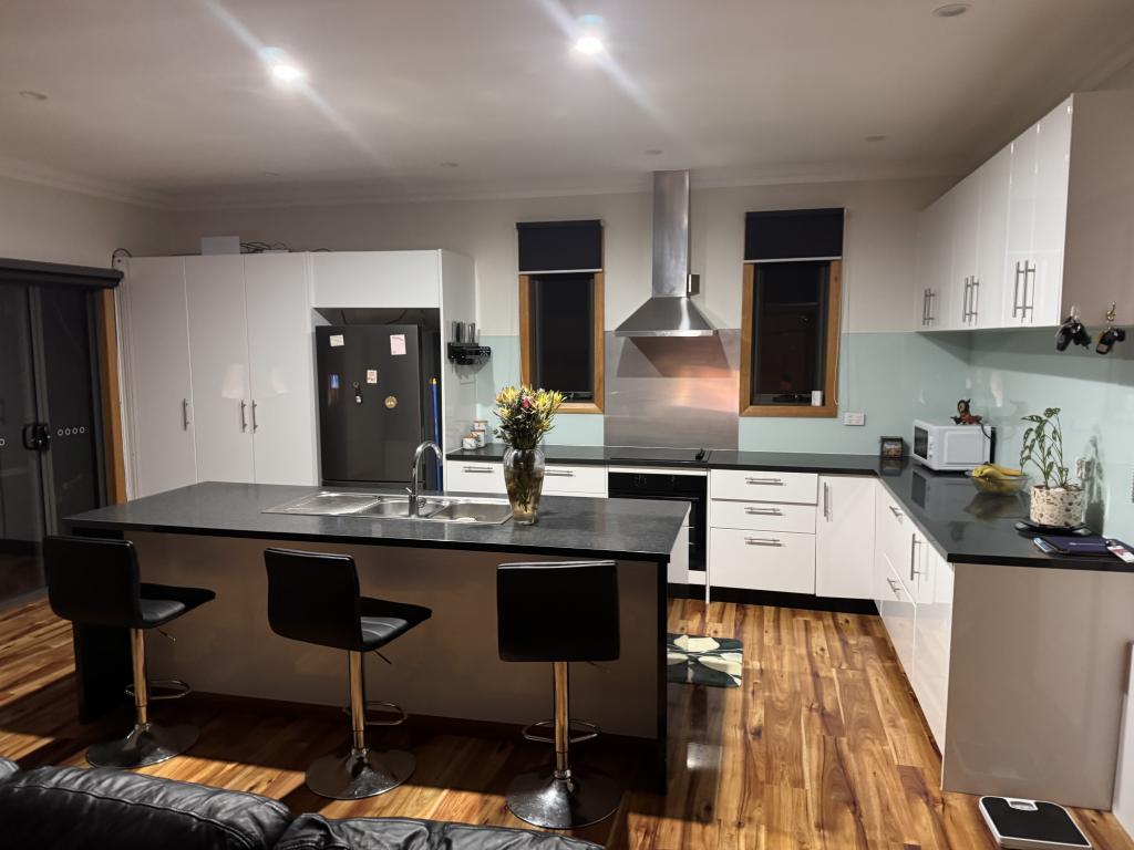62 Main St, Currie, TAS 7256