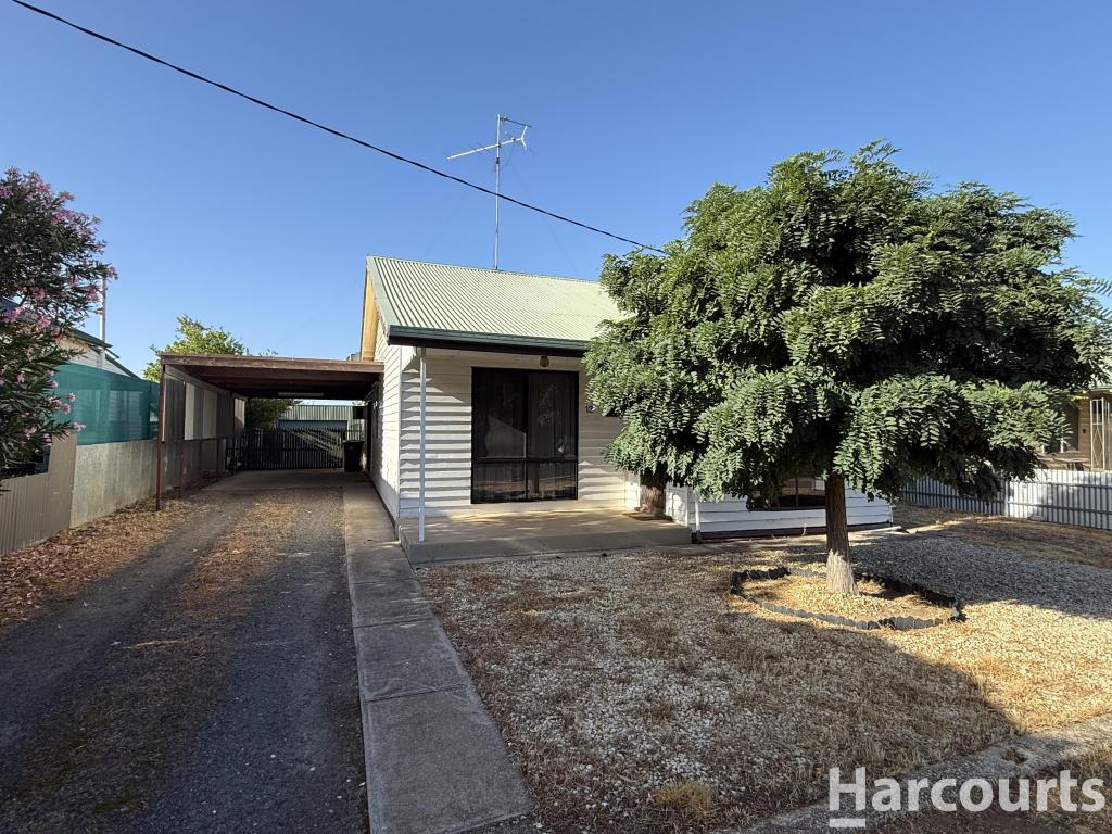 13 Hazel St, Horsham, VIC 3400