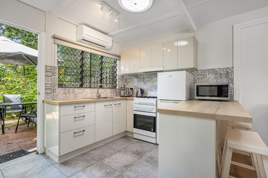 4/9-11 Amphora St, Palm Cove, QLD 4879