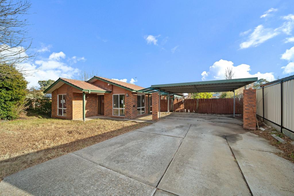 3 Ironbark Cres, Banks, ACT 2906