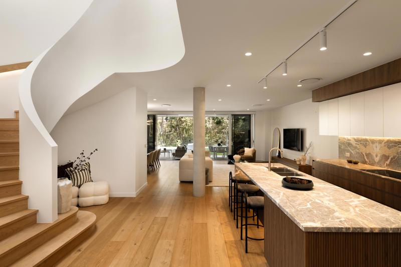 51 Sixth Ave, St Lucia, QLD 4067