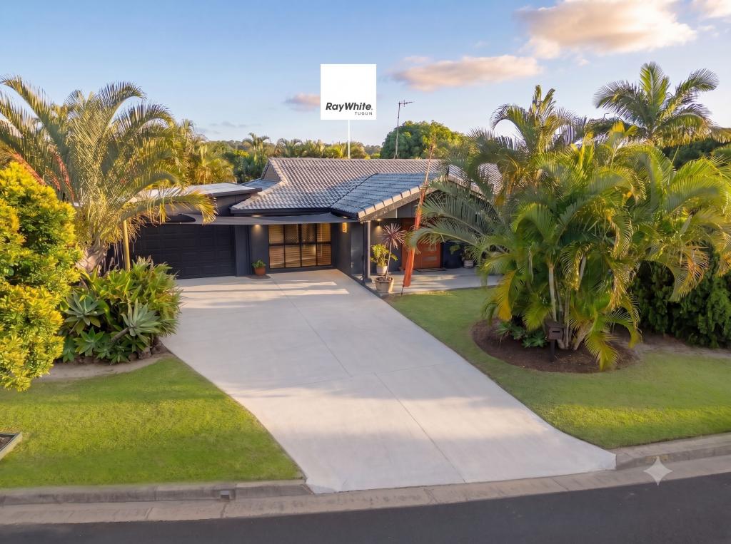 11 Hopbush St, Palm Beach, QLD 4221
