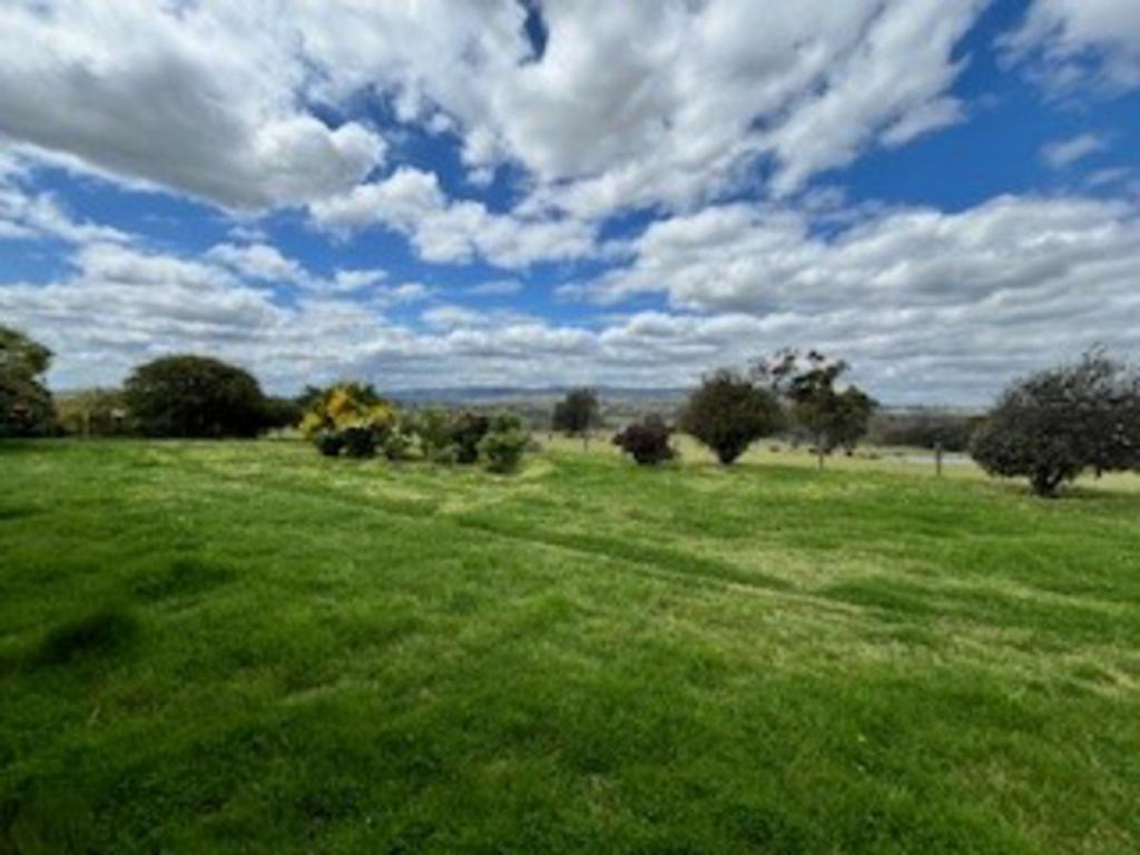 125 Kennys Lane, Broadford, VIC 3658