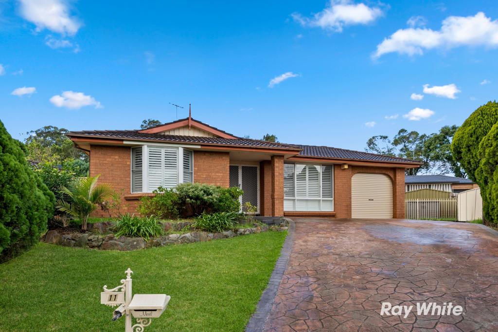 11 Carly Pl, Quakers Hill, NSW 2763