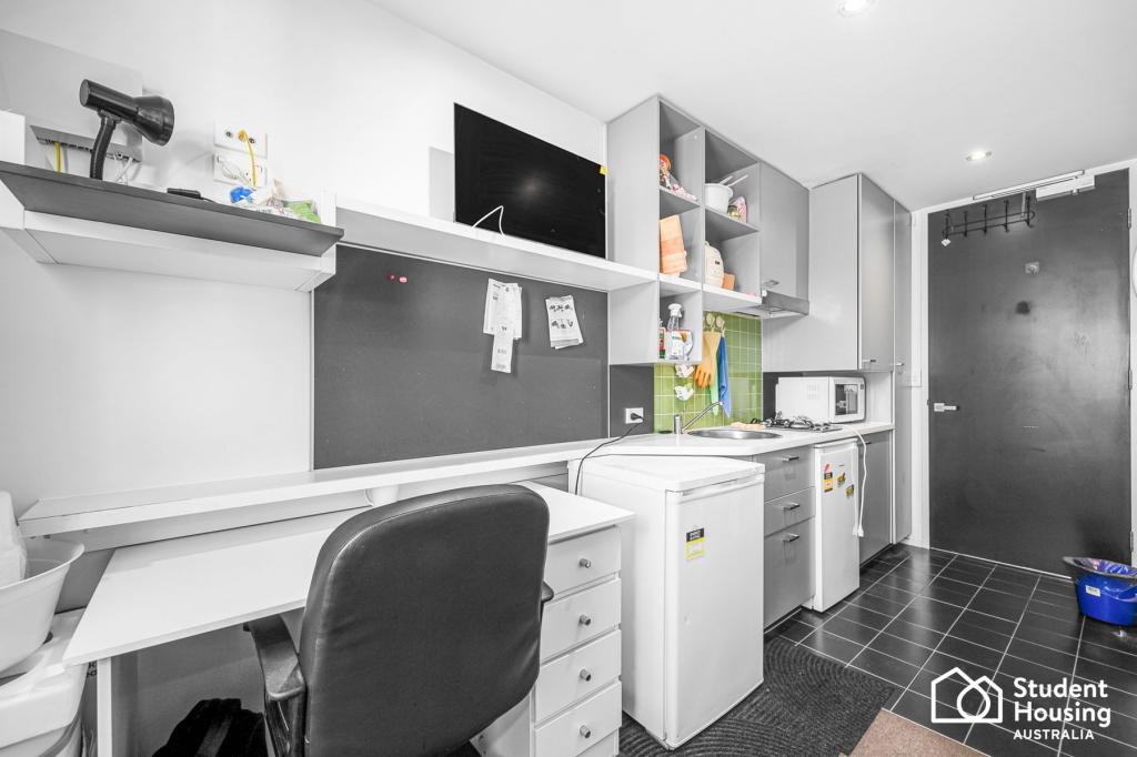 303/24-30 BARKLY PL, CARLTON, VIC 3053