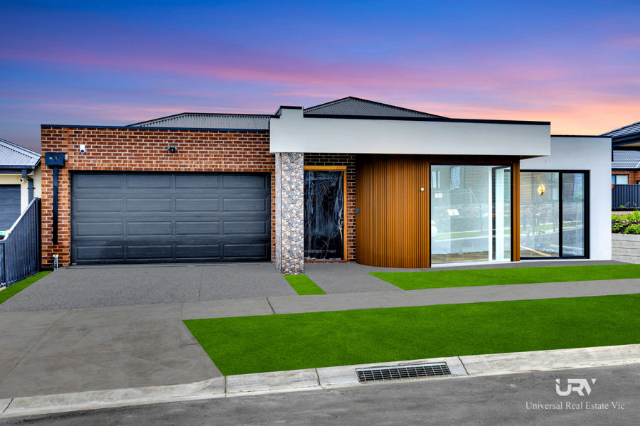 6 CASEYS WAY, DONNYBROOK, VIC 3064