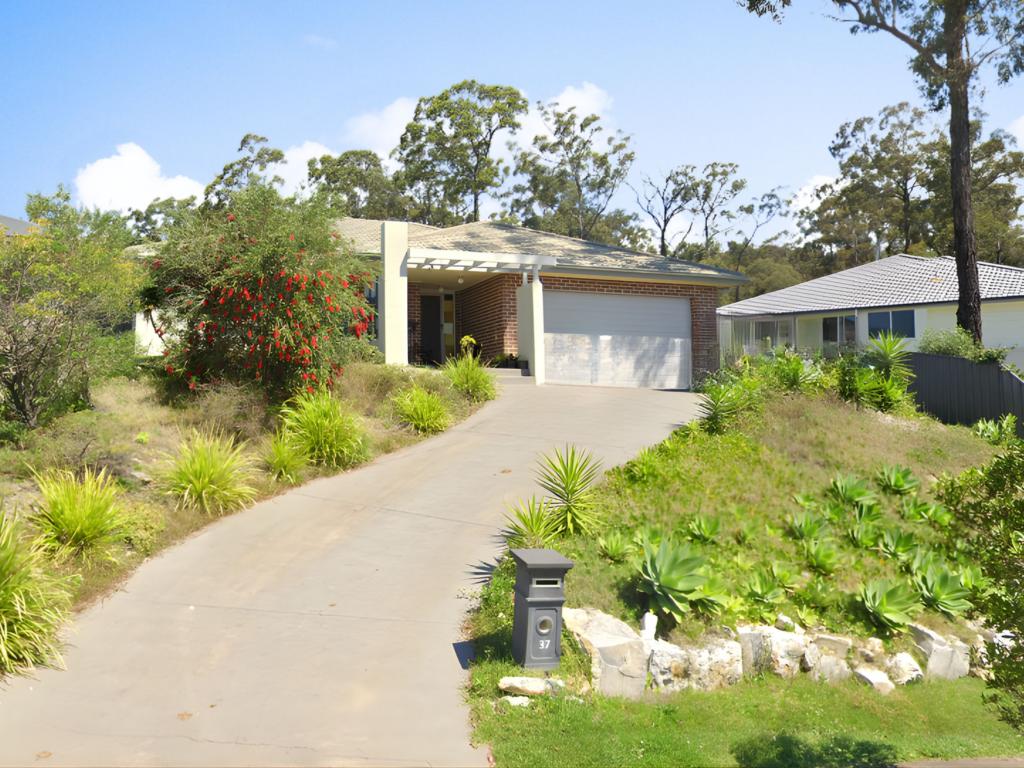37 Tenyo St, Cameron Park, NSW 2285