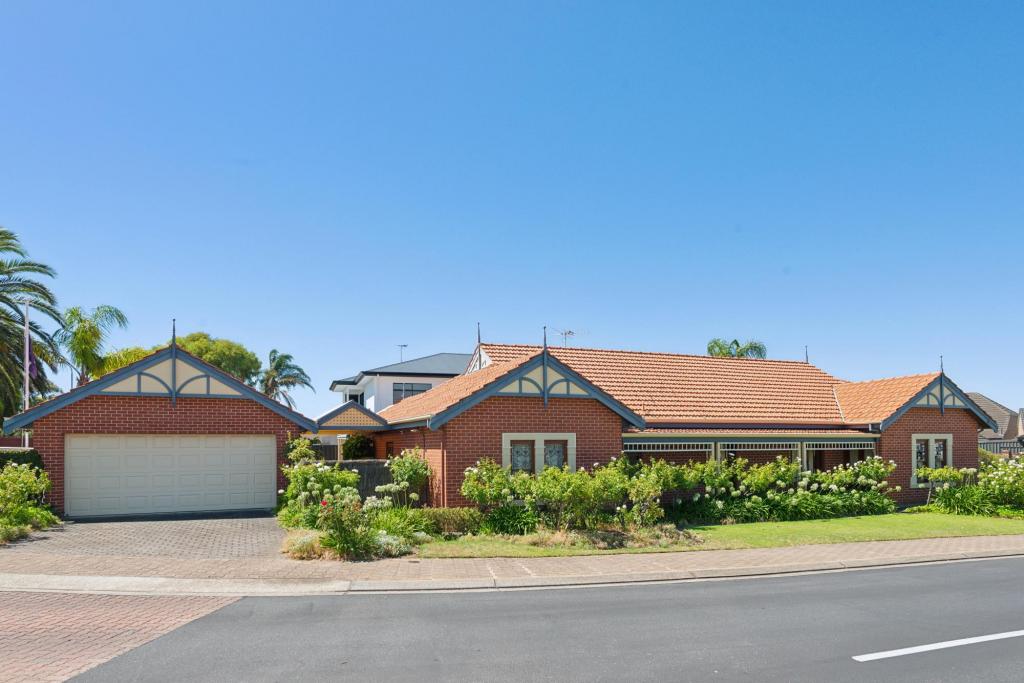 1 Mcdonald Gr, West Lakes, SA 5021