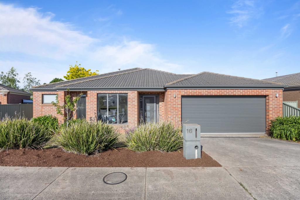 16 Waterside Cl, Miners Rest, VIC 3352