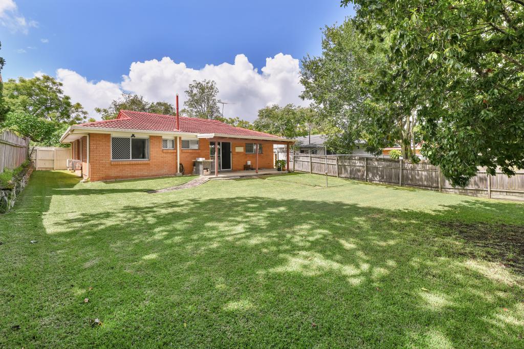 76 Dandenong Rd, Jamboree Heights, QLD 4074
