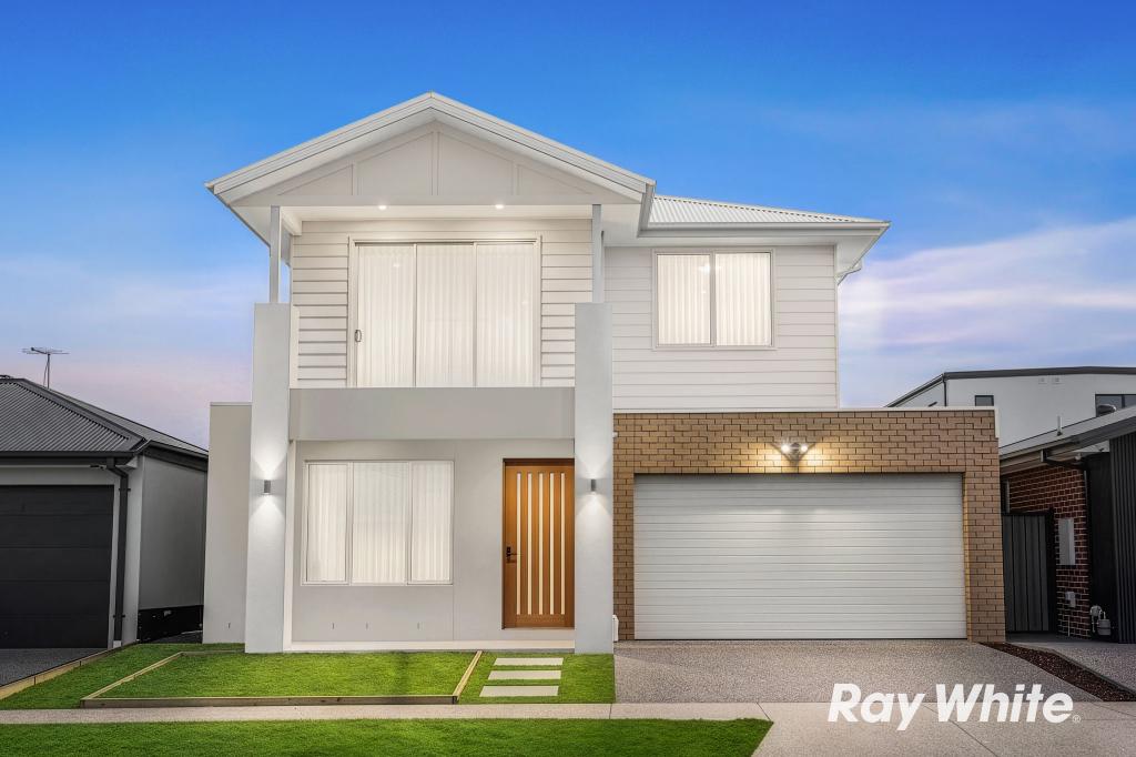 11 Honeypot Cct, Mickleham, VIC 3064