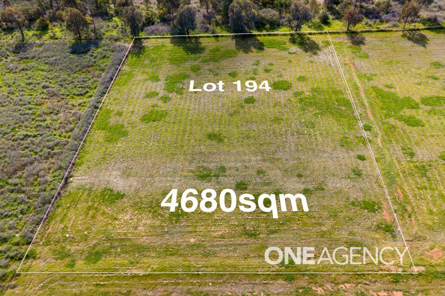 97 Valencia Dr, Gobbagombalin, NSW 2650