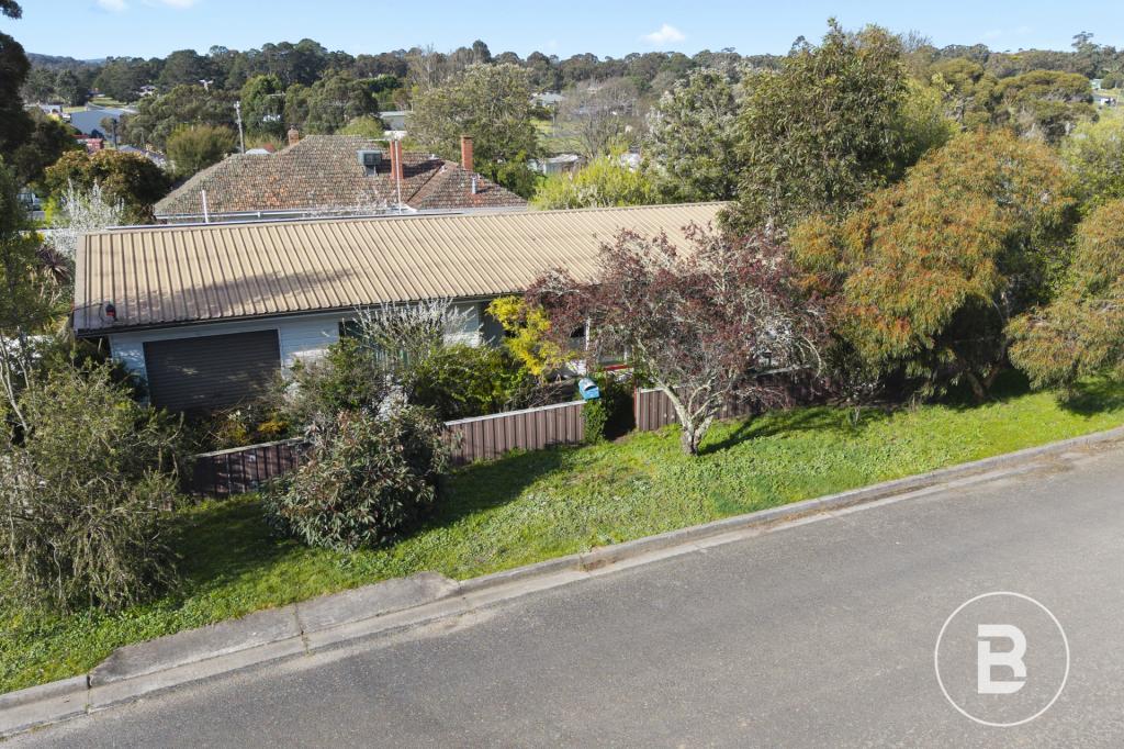 2 Hill St, Beaufort, VIC 3373