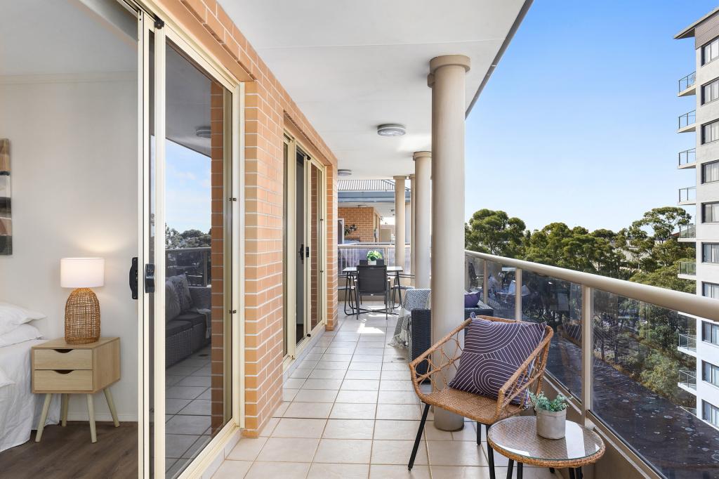 100/4-10 Pound Rd, Hornsby, NSW 2077