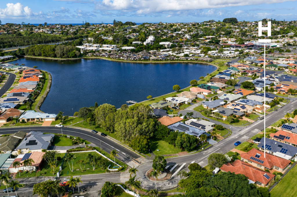 61 Winders Pl, Banora Point, NSW 2486