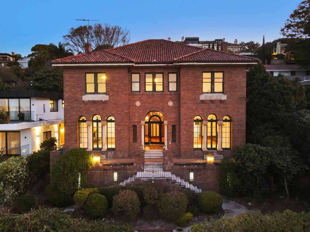 41 Drumalbyn Rd, Bellevue Hill, NSW 2023