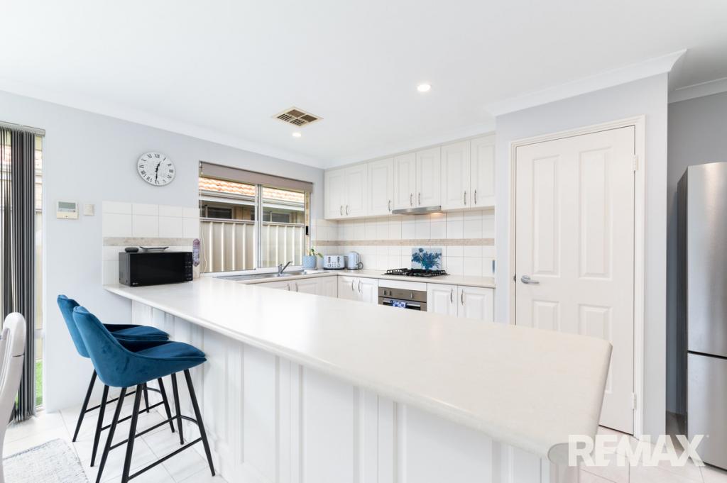 4/76 Harden Park Trl, Carramar, WA 6031