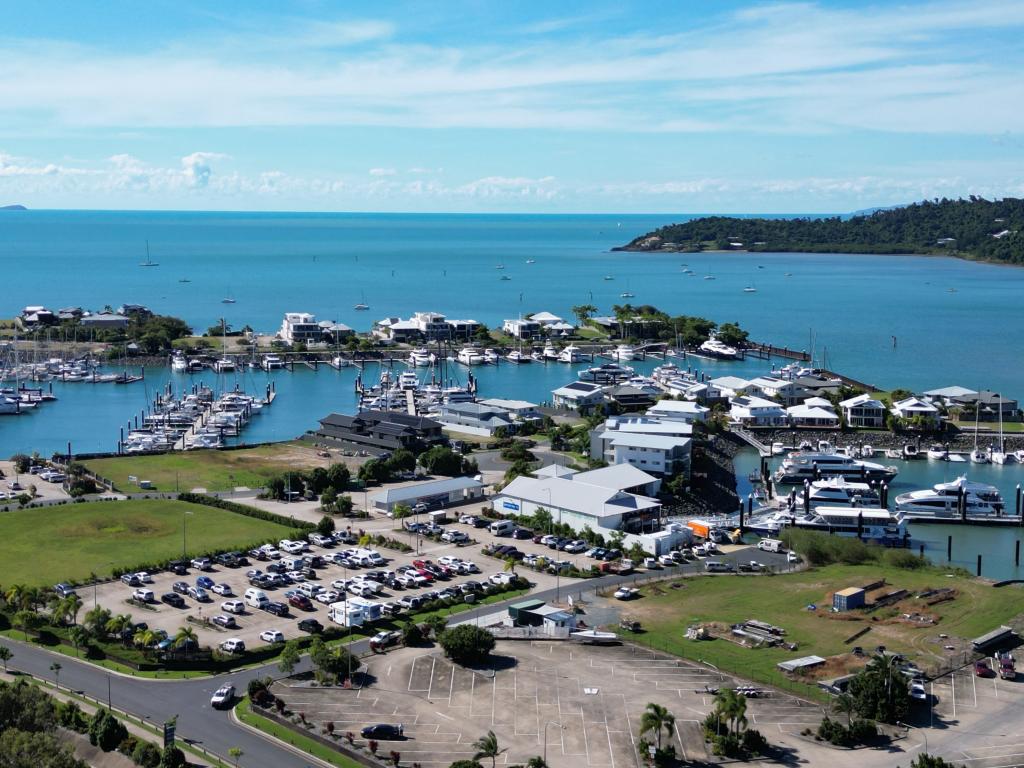 3/1 Hermitage Dr, Airlie Beach, QLD 4802