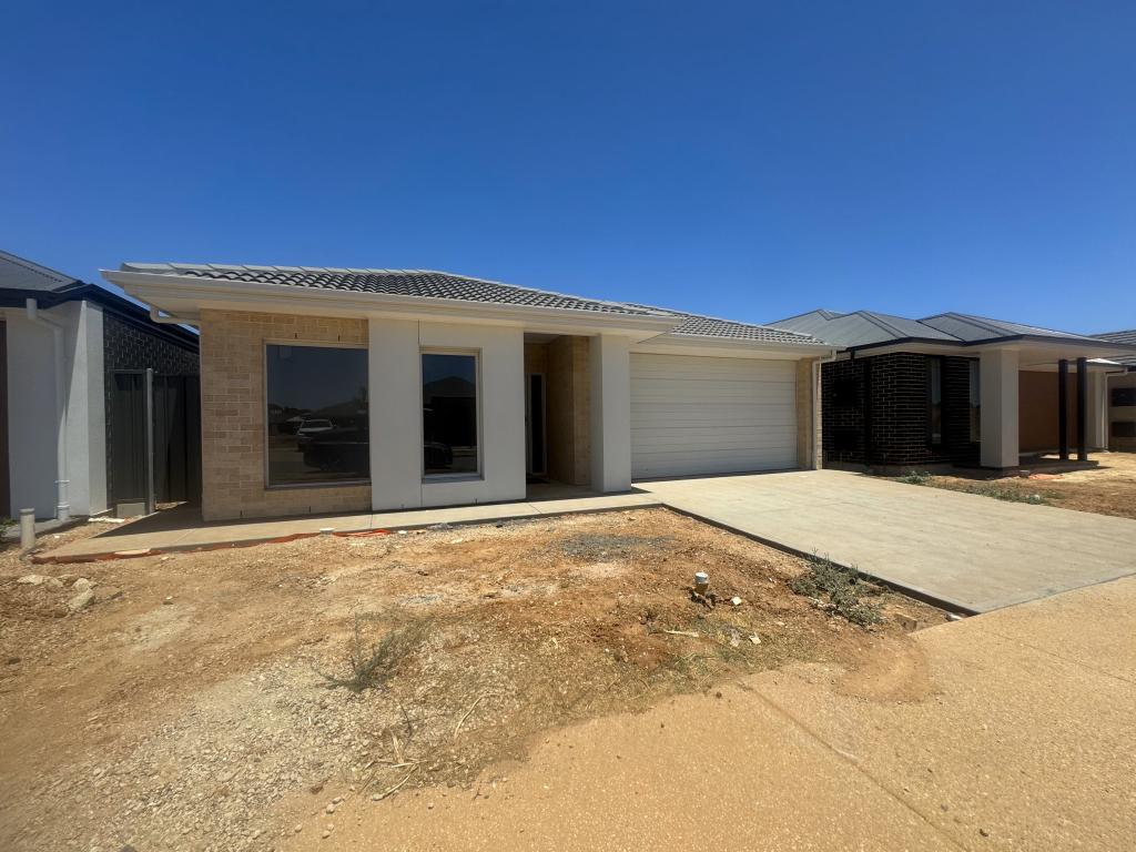 31 Ceravolo St, Andrews Farm, SA 5114