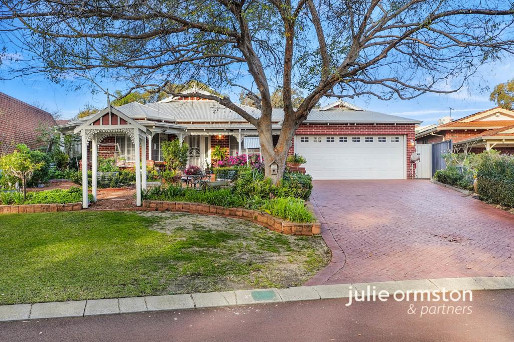 15 PARKWOOD AVE, WOODVALE, WA 6026