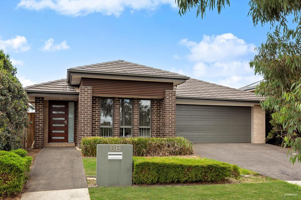 88 Awabakal Dr, Fletcher, NSW 2287