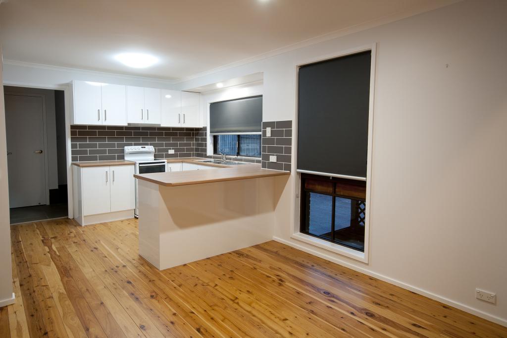 304 Farmborough Rd, Farmborough Heights, NSW 2526