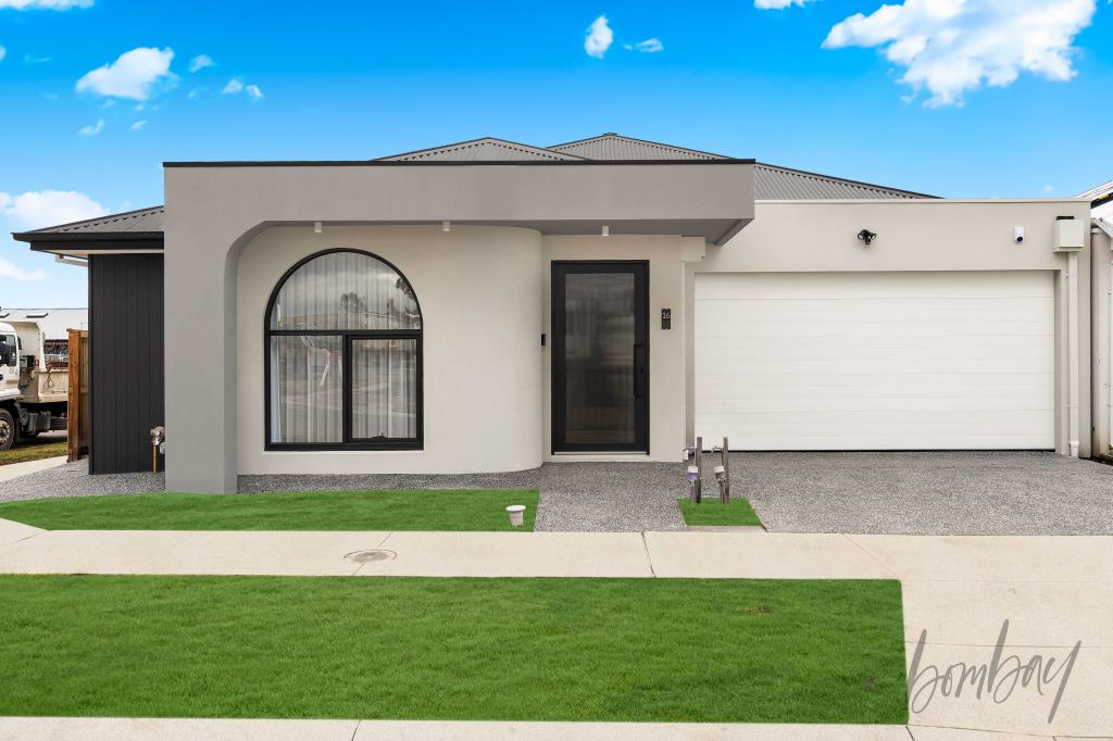 16 GARTON ST, MICKLEHAM, VIC 3064