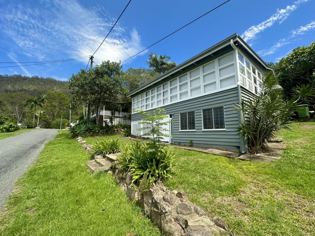 2 Third Ave, Somerset Dam, QLD 4312