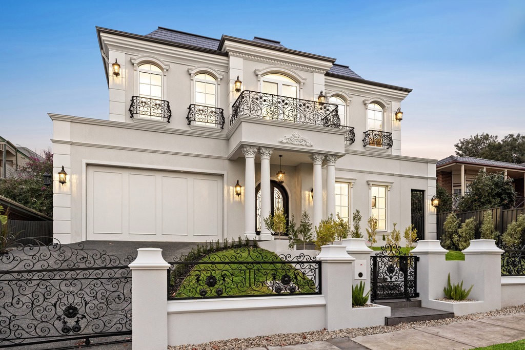 10 JUBILEE ST, MOUNT WAVERLEY, VIC 3149