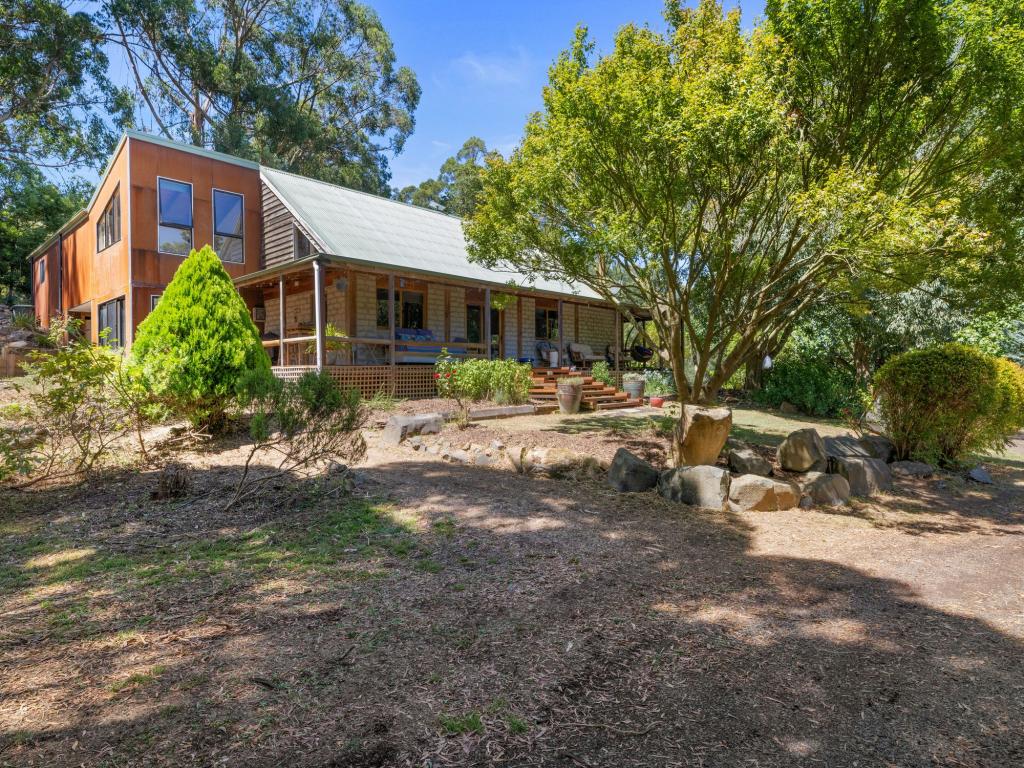 175 Denhams Rd, Hallston, VIC 3953