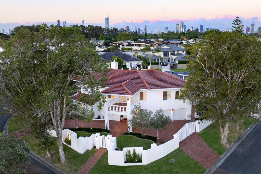 1 Marseille Ct, Bundall, QLD 4217