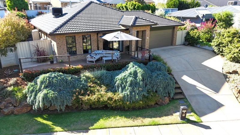 3 Cottlesloe Ct, West Wodonga, VIC 3690