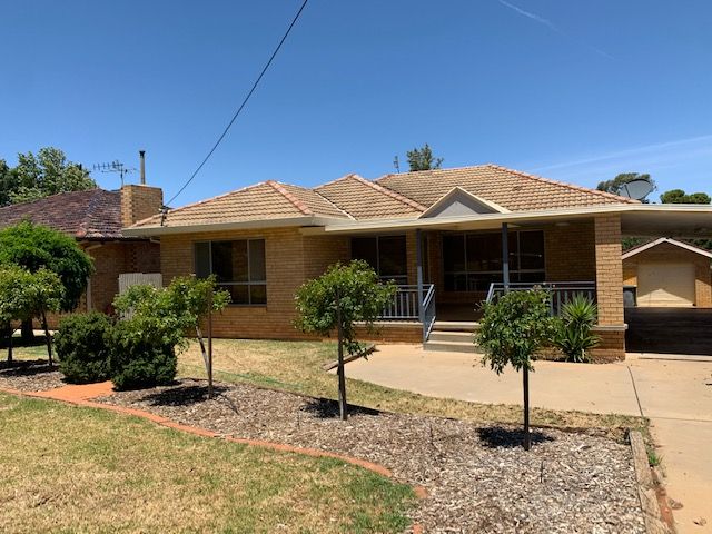 12 Wood Rd, Griffith, NSW 2680