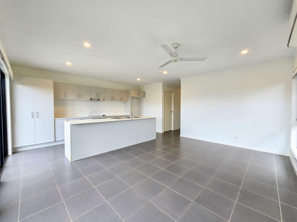 18a Brooking Ave, Elderslie, NSW 2570