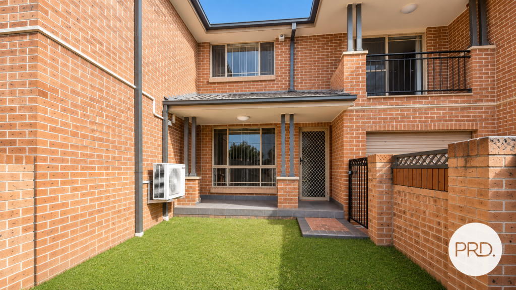 6/4 MYALL RD, CASULA, NSW 2170