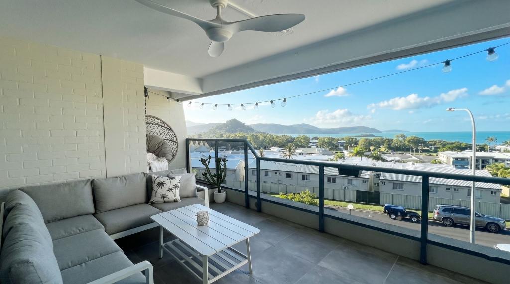 30/6 Eshelby Dr, Cannonvale, QLD 4802