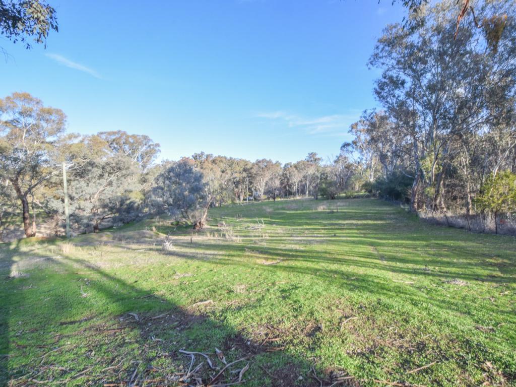21 Dairymans Lane, Young, NSW 2594