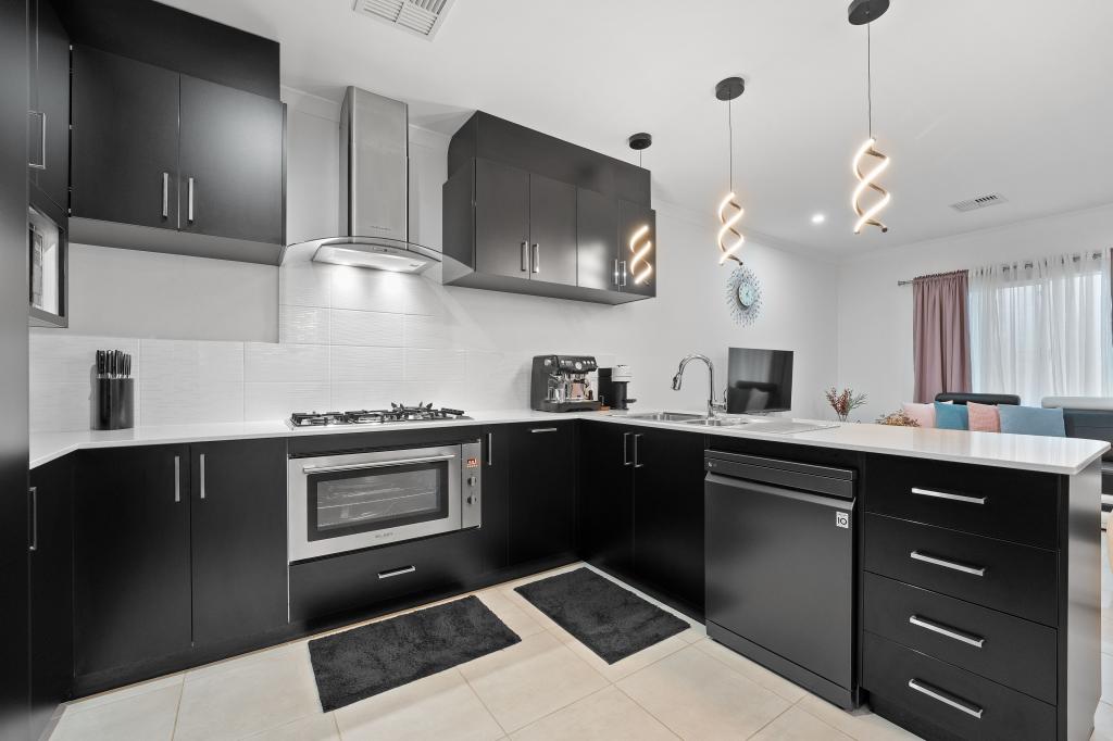 31 Lewisham Vsta, Success, WA 6164