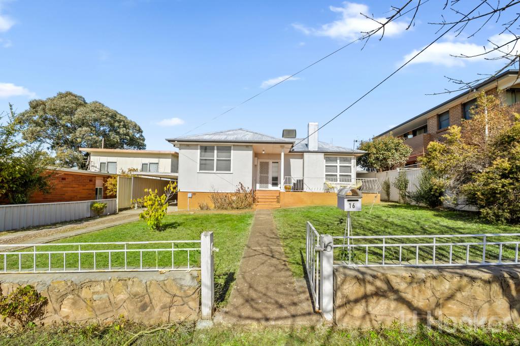 16 Gerald St, Queanbeyan, NSW 2620