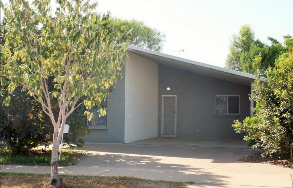 2/2 Tall St, Johnston, NT 0832