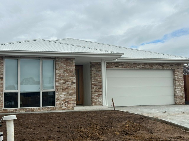 8 Oak Gr, Murrumbateman, NSW 2582