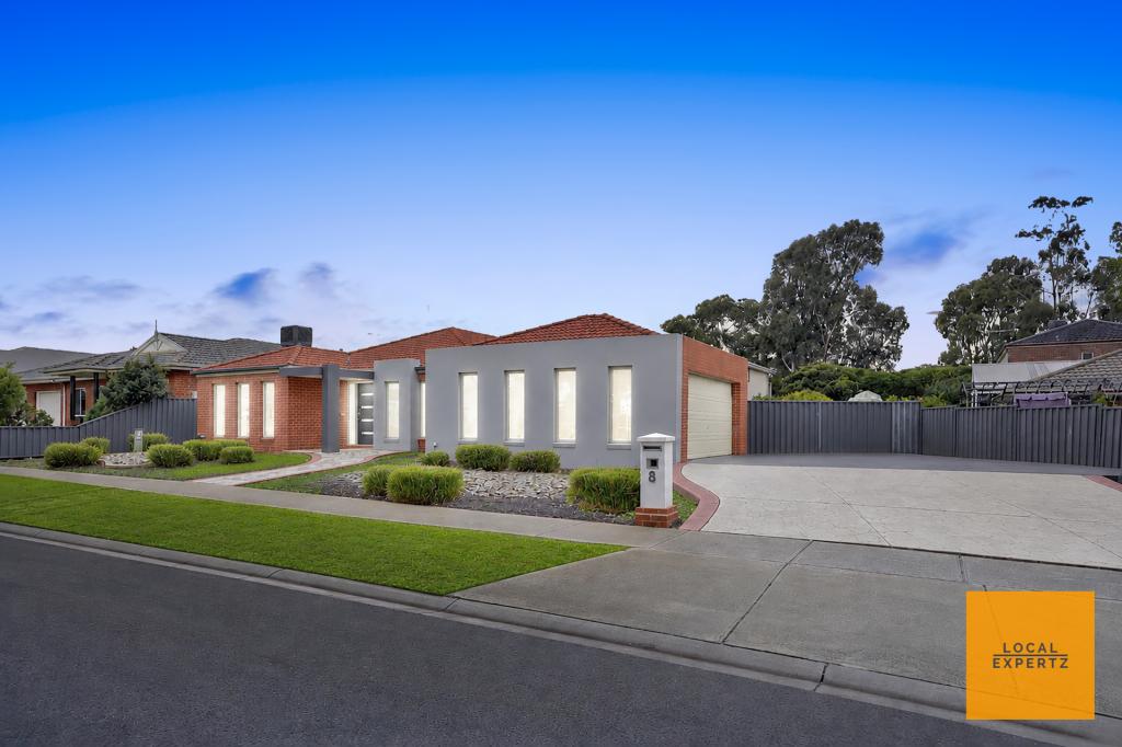 8 BUVELOT CRES, CAROLINE SPRINGS, VIC 3023