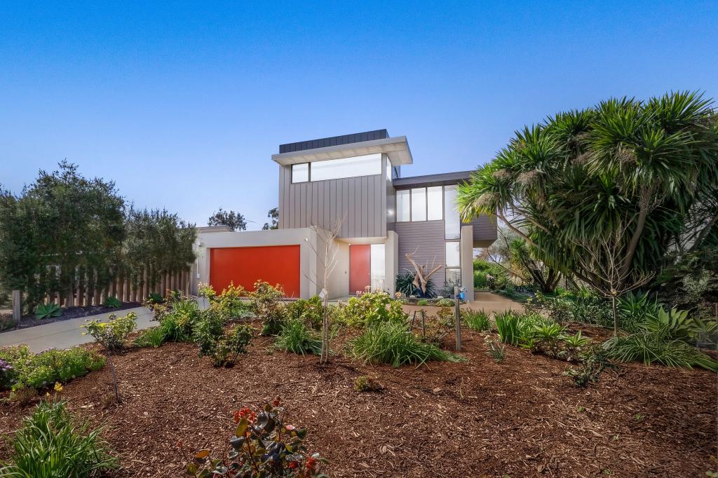 19 Tower Hill Rd, Somers, VIC 3927