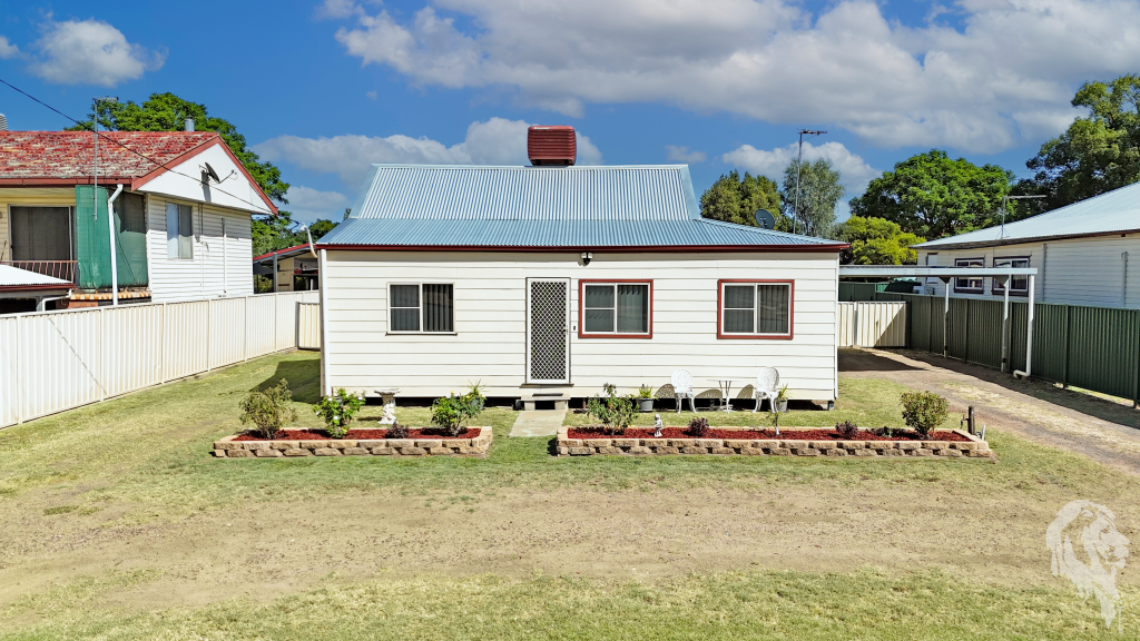 73 Peele St, Narrabri, NSW 2390