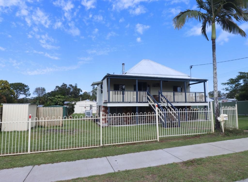 68 Watkins St, Howard, QLD 4659